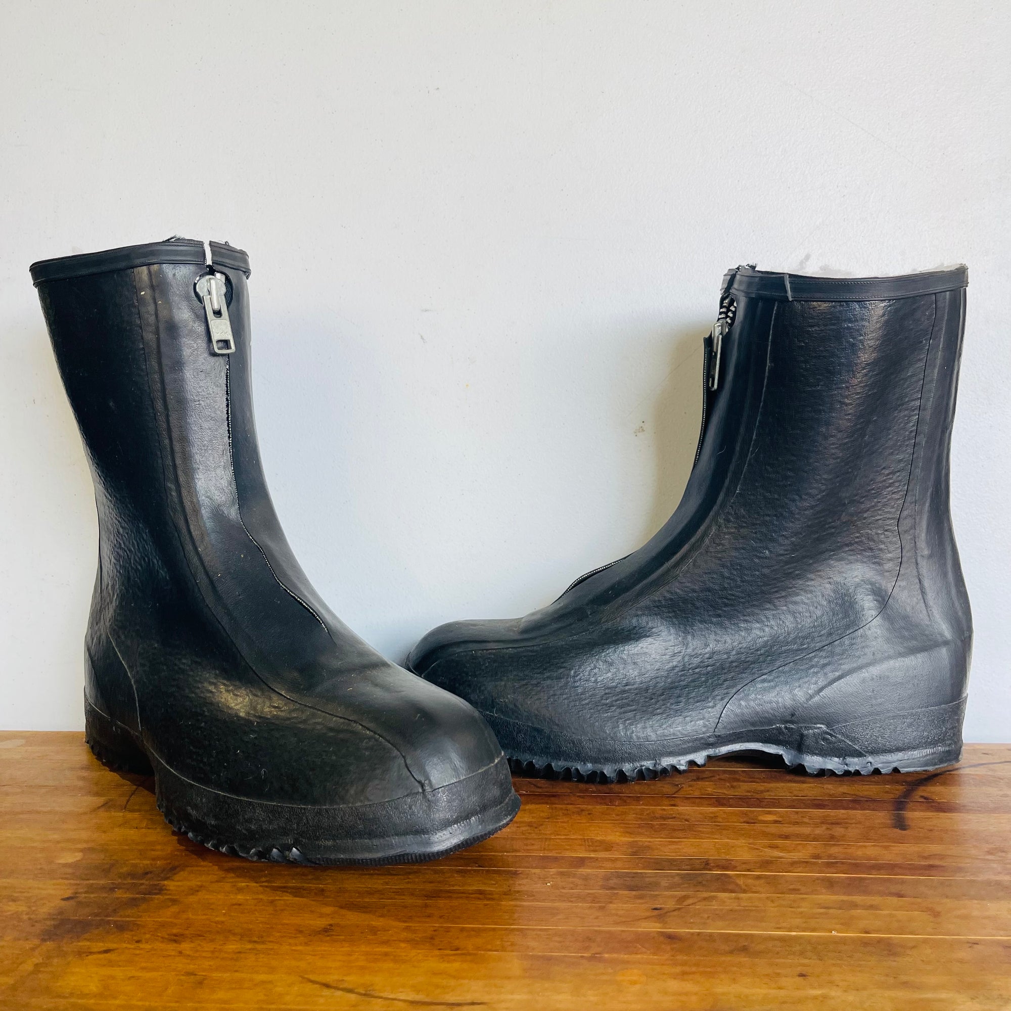 Men’s Lacrosse Black Boots Size 12