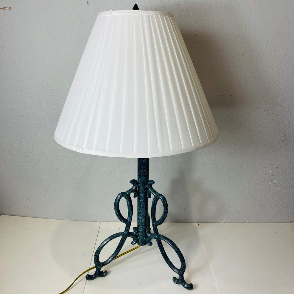 Table Lamp with White Shade *Works Great*
