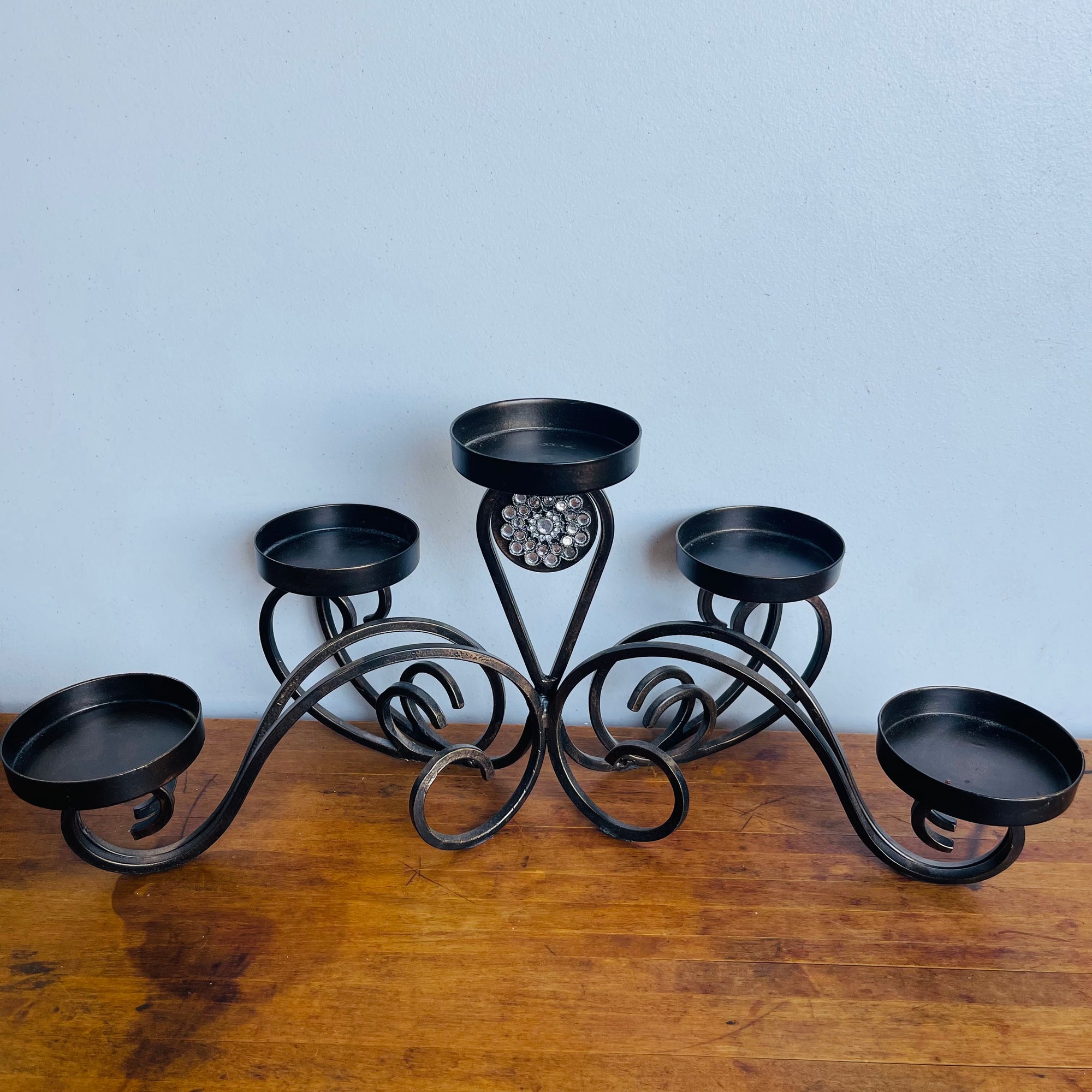 Metal Handle Holder