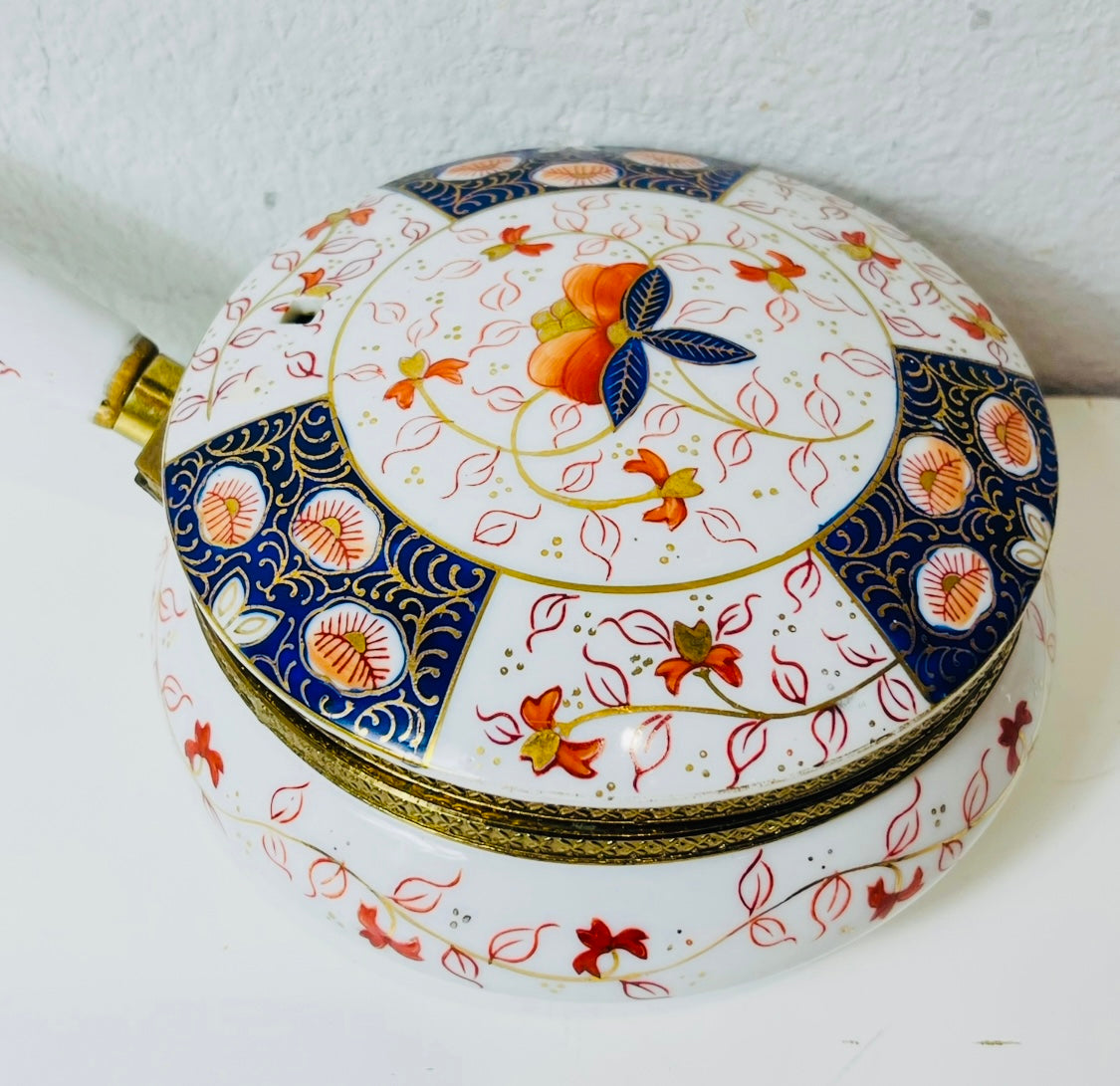 Vintage Porcelain Silent Butler Crumb Catcher *As is*