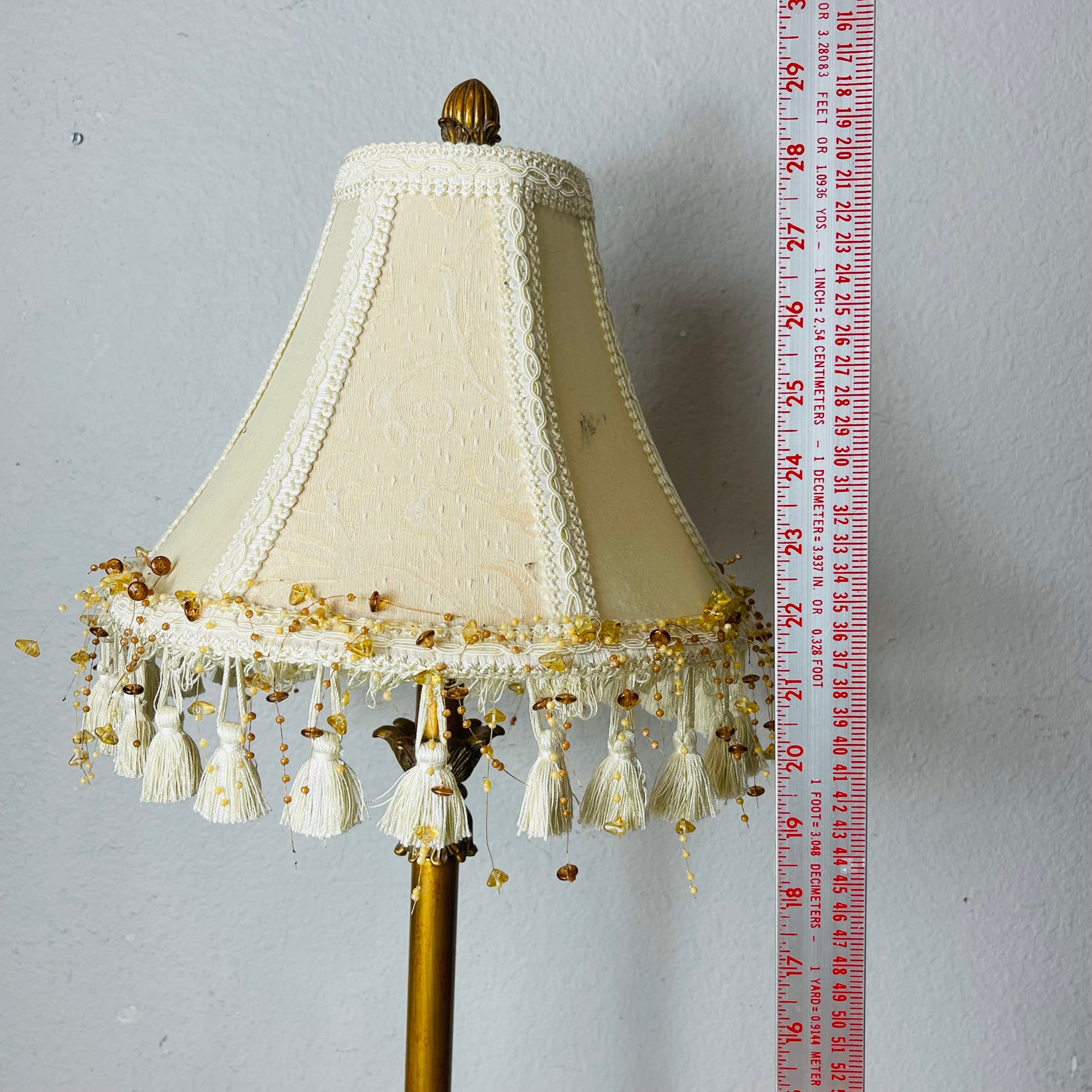 Table Lamp with Accent Tassels *Works Great*