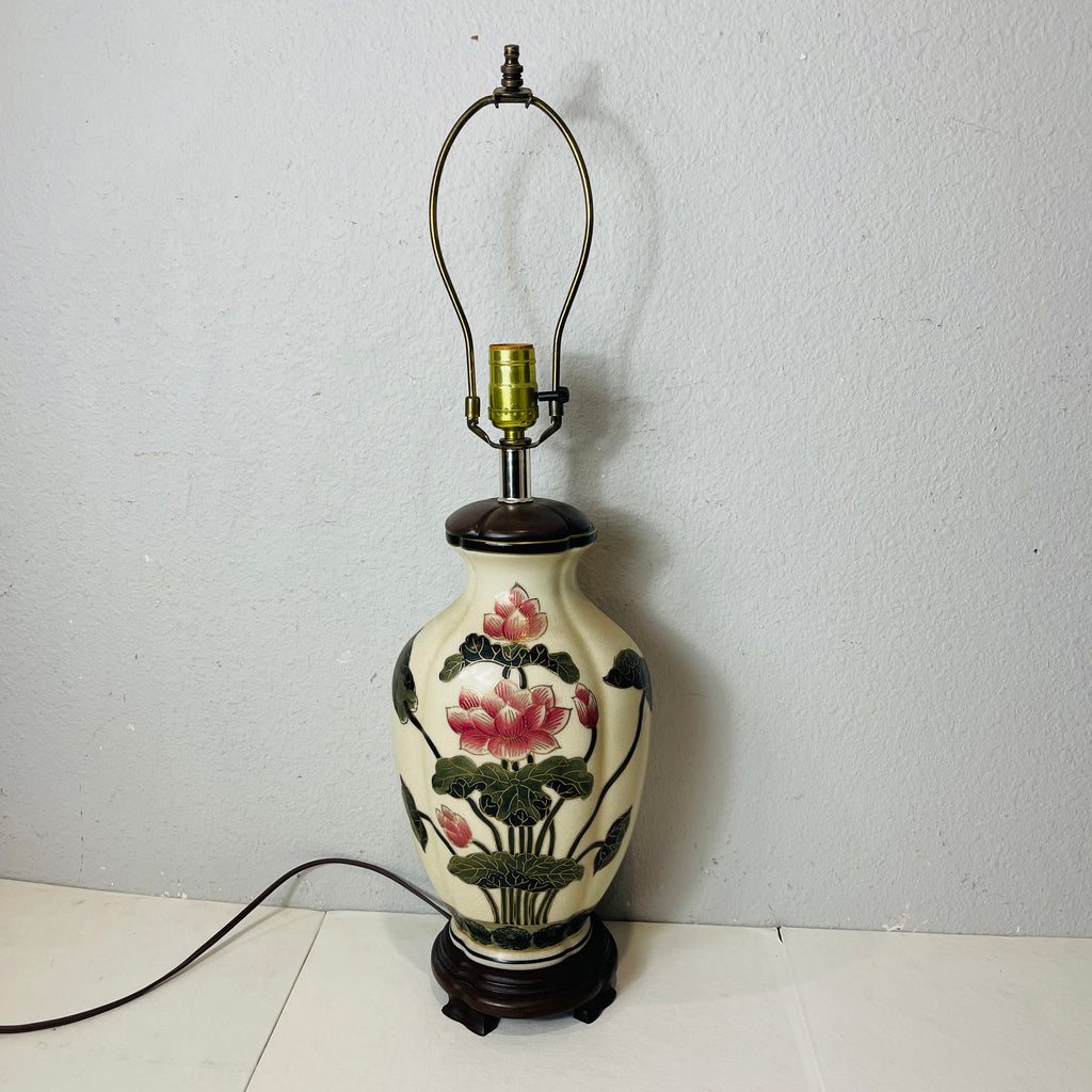 Asian Style Table Lamp *Works Great*
