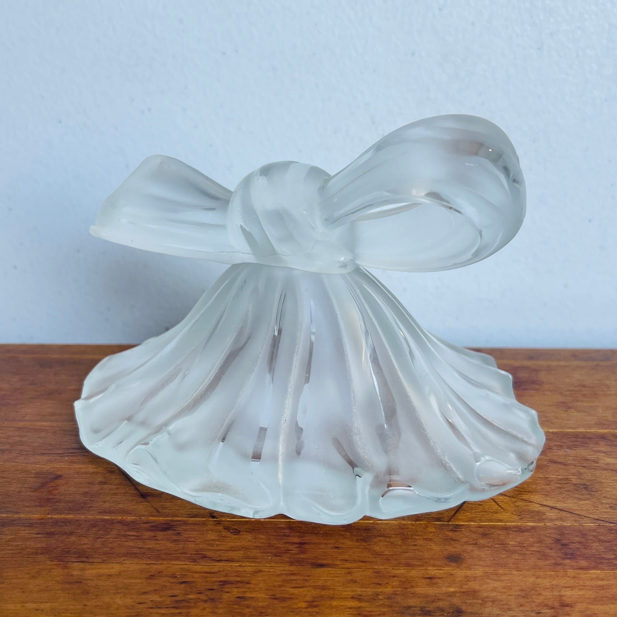 Clear Glass Perfume Bottle Bow – Decorative