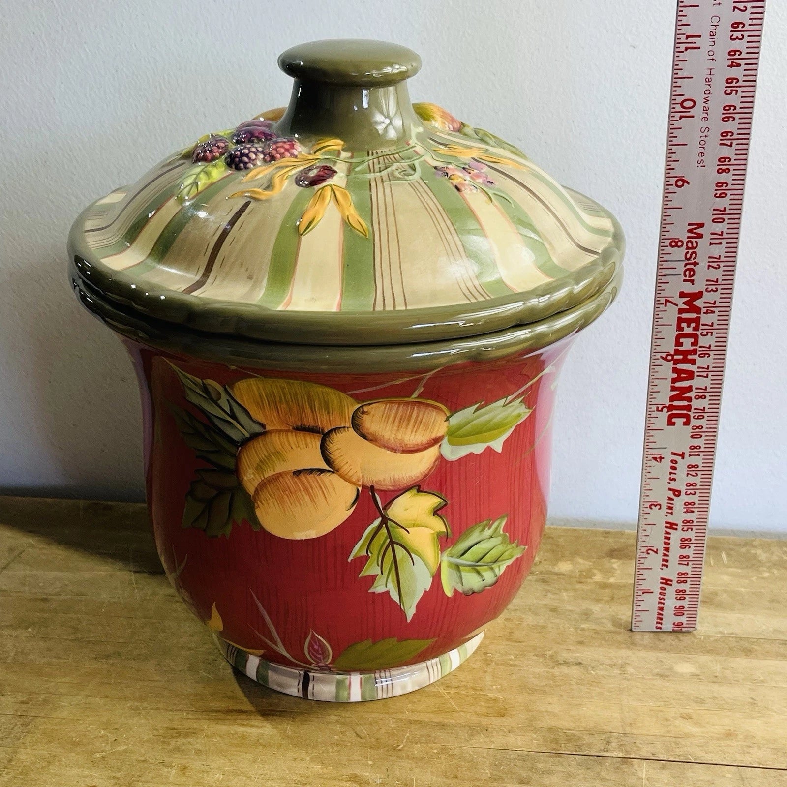 Tracy Porter - The Octavia Hill Garden Collection - Cookie Jar w Lid