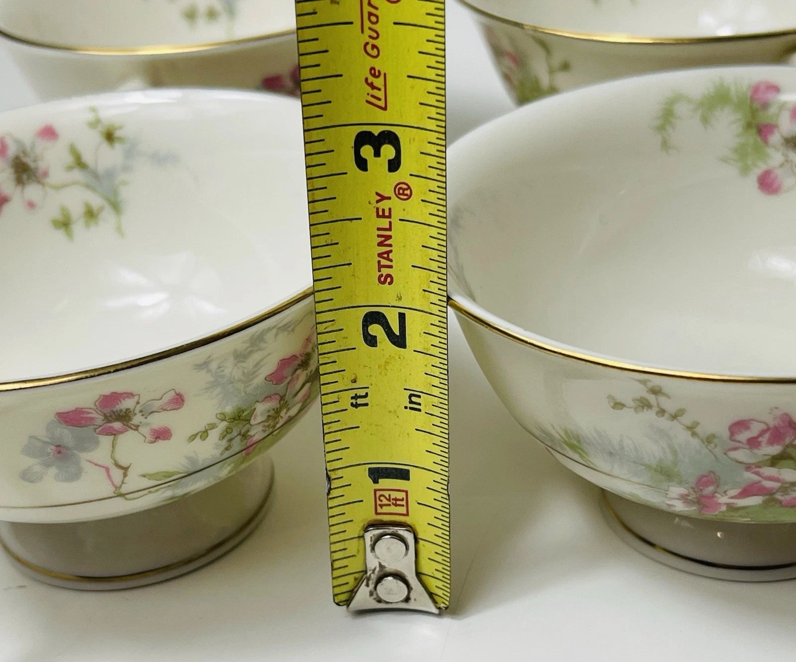 Haviland China's 4-Piece Apple BlossomSet  Teacup – Theodore Collection.