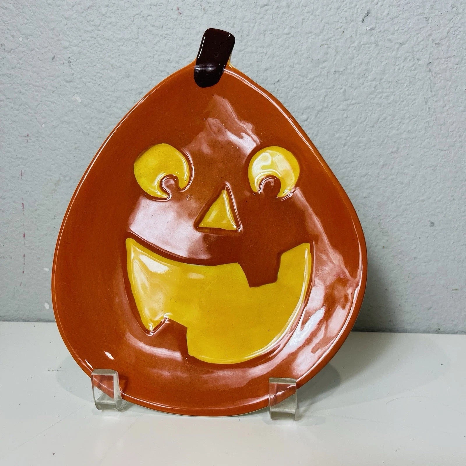 Vintage Boston Warehouse Jack-O-Lantern Shaped Snack Plate Serving Set Of 4