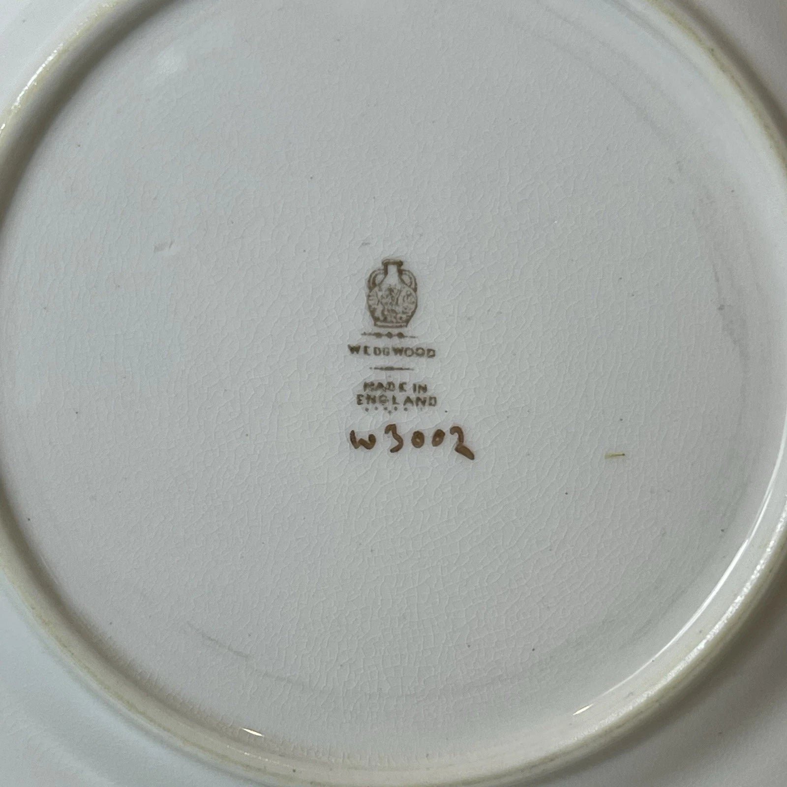 Set Of 5 Wedgewood Bone China made in England 6" bread and butter plate Gold Tri