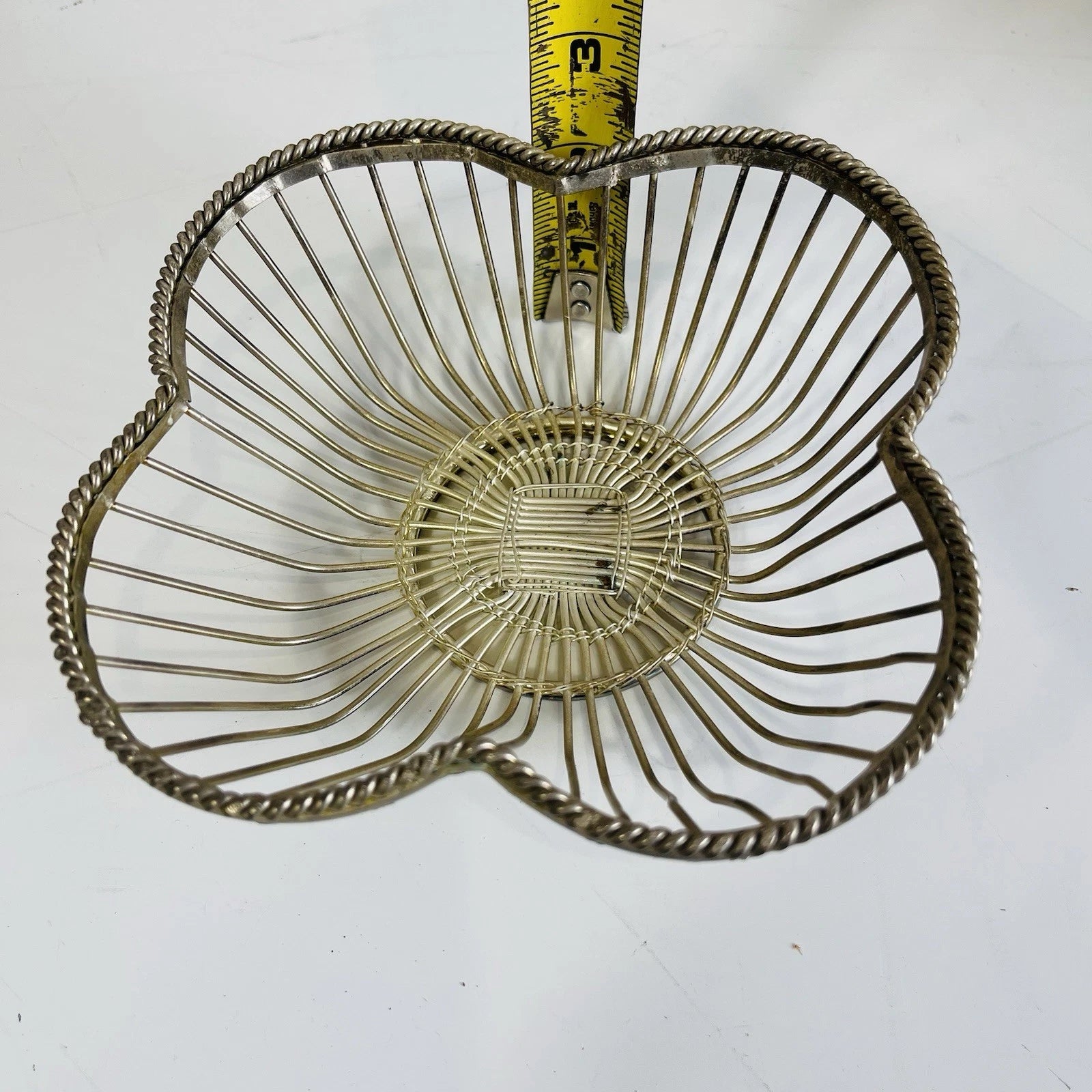 Silver Tone Clover Shaped Wire Fruit Basket