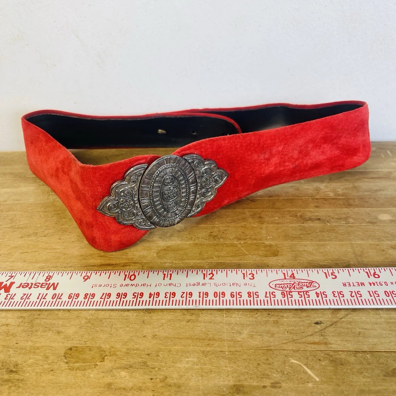 Tyrolean Leather Belt in Red, Small Size | Genuine Leather Craftsmanship
