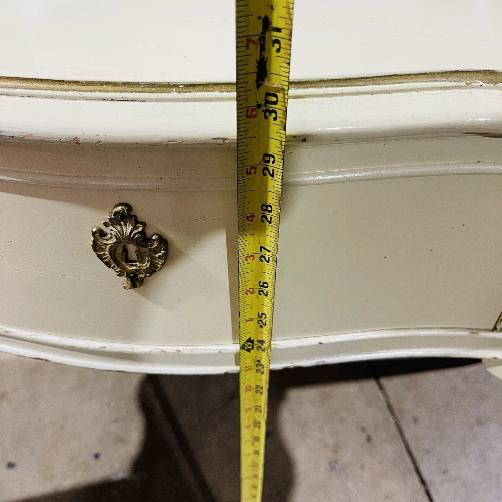 Vintage French Provincial Ladies Vanity Makeup Table