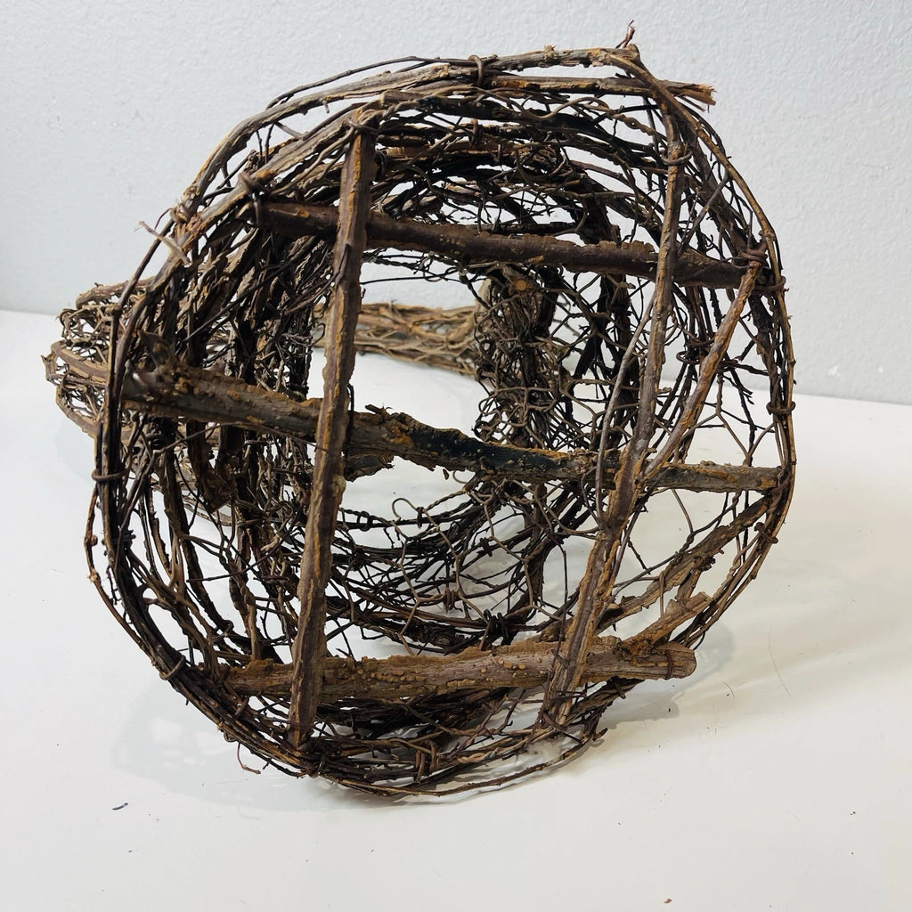Large Grapevine Woven Wreath Wire Basket 9 in Tall Home Accent Decor Arts Craft