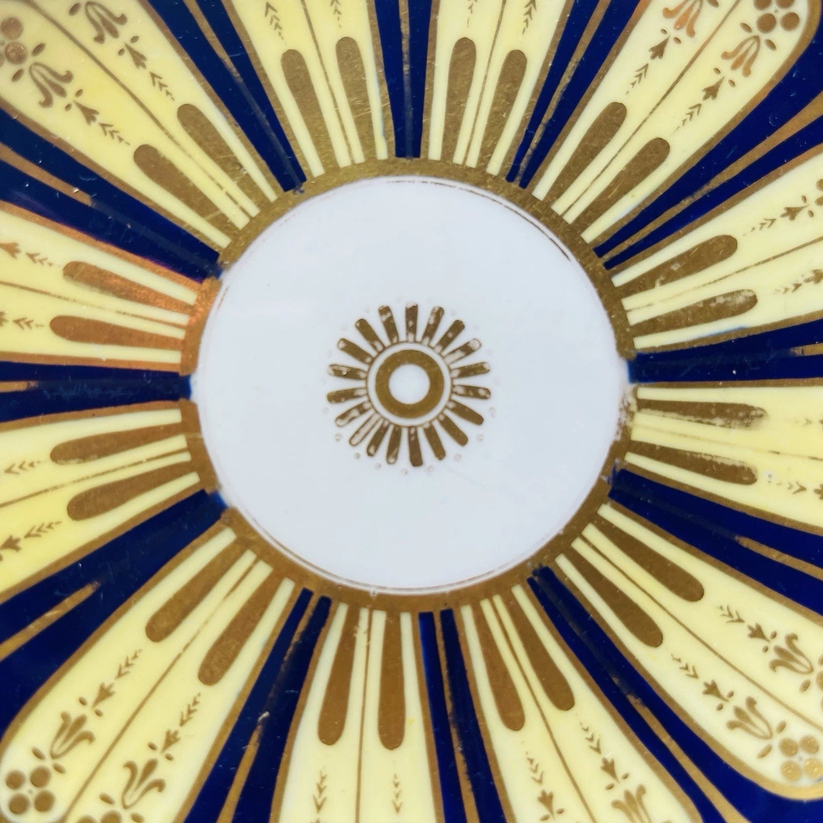 Vintage Derby Style Blue Gold Yellow Pattern 6” Home Office Accent Decor Collect