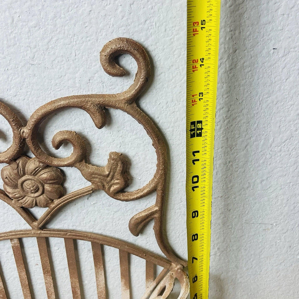 Fiona-Style Wall Basket: Wrought Iron Planter for Garden Flowers, Metallic Finish