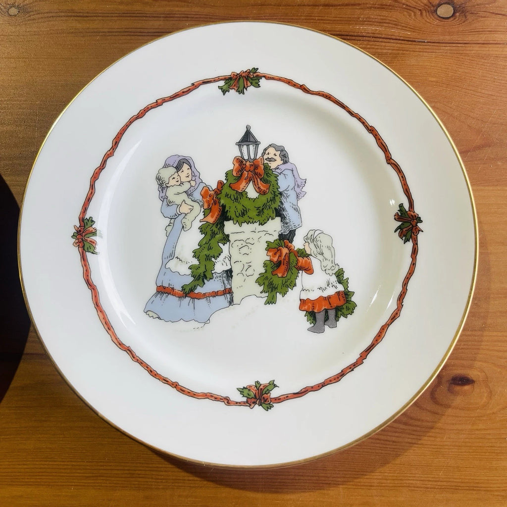 Fitz and Floyd "Deck the Halls" Collectible Salad Plate Set of Two - Decorative.