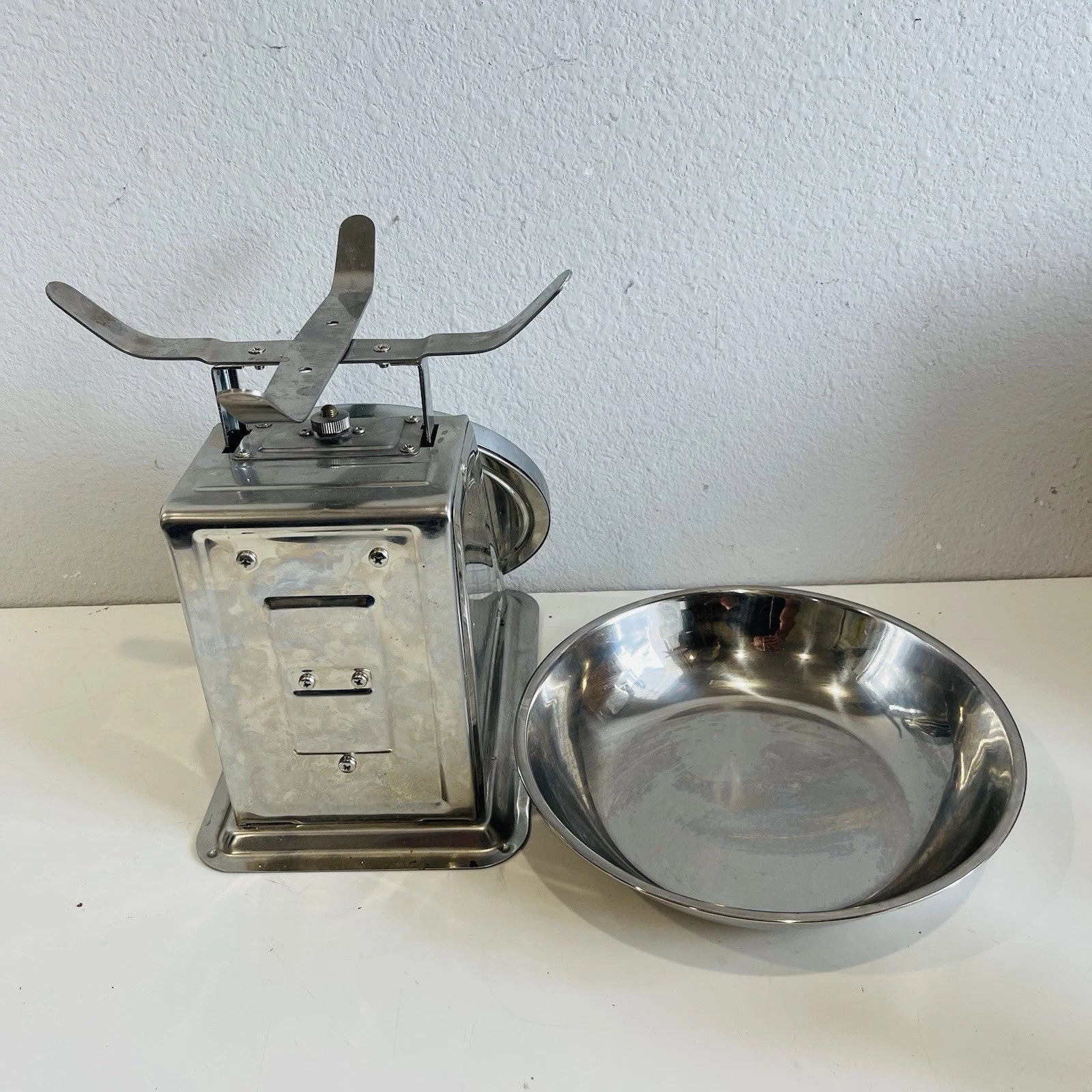 Sportsman 44 lb. Dial Platform Scale with Stainless Steel Produce Dish