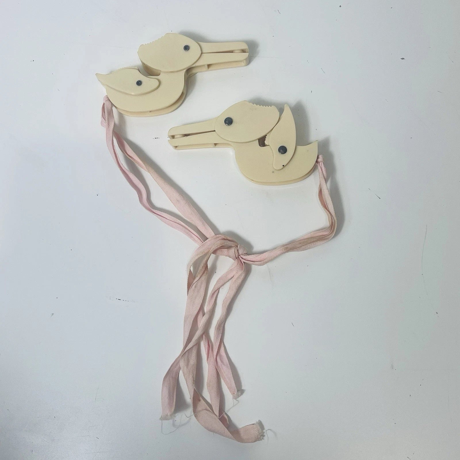 Set of 2 Vintage 1940's Celluloid Bakelite Plastic Duck Laundry Clips Pink Baby Bird
