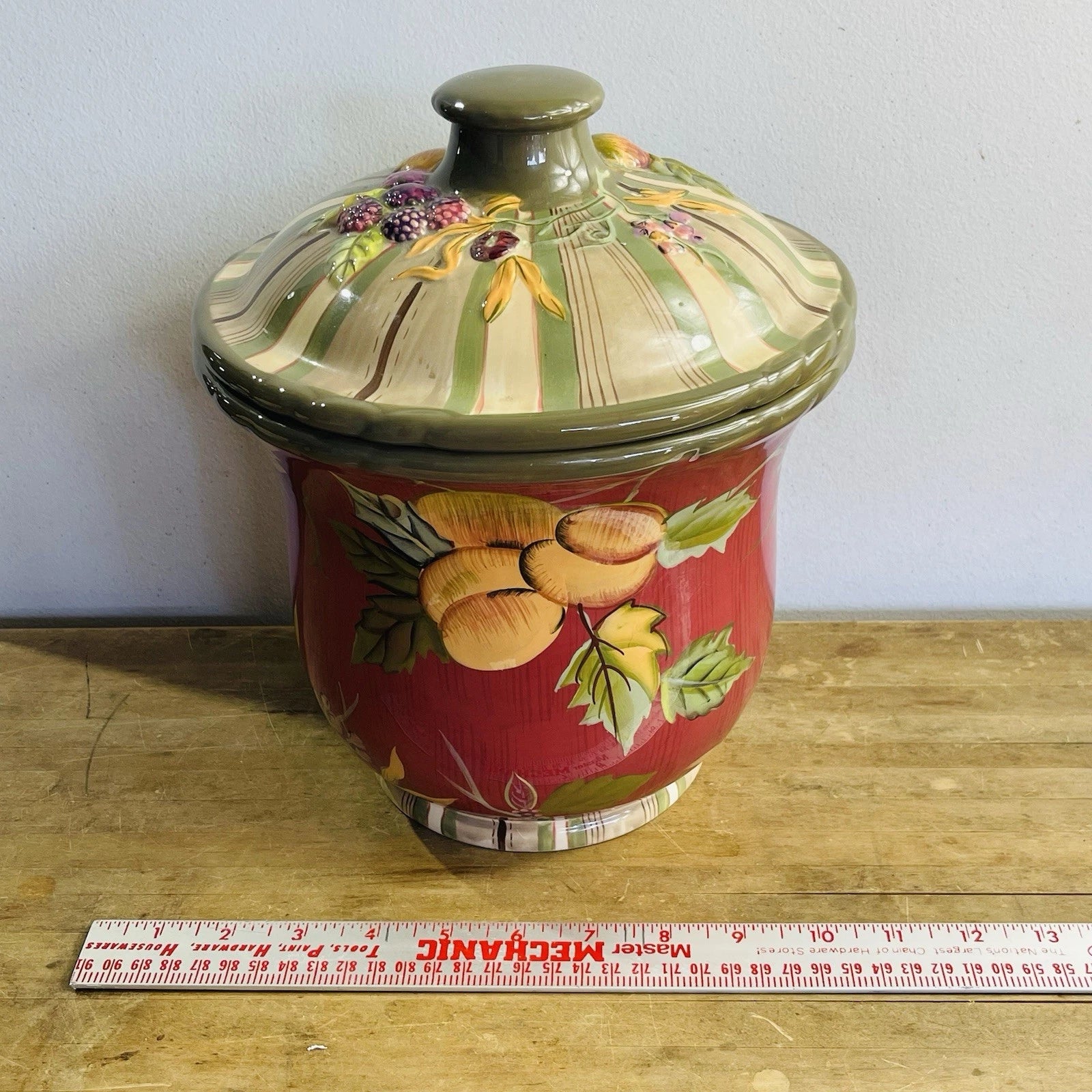 Tracy Porter - The Octavia Hill Garden Collection - Cookie Jar w Lid