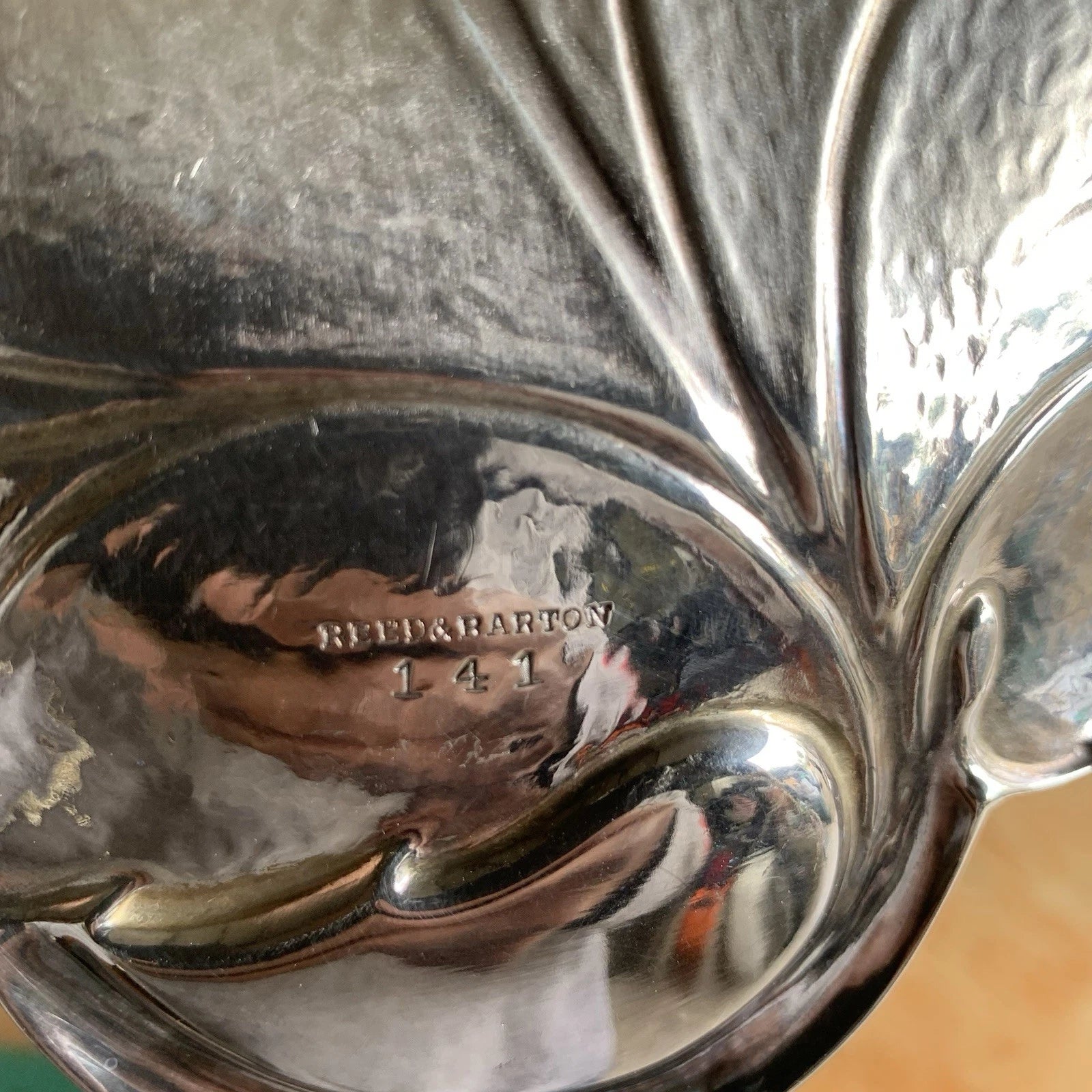 Reed And Barton 142 Silver Plated Leaf Serving Platter