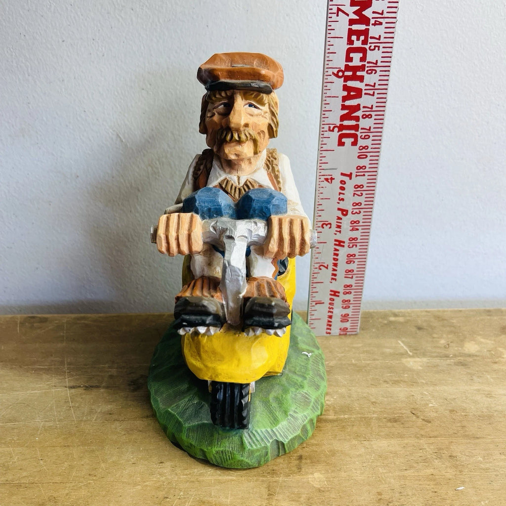 David Frykman Golf Figurine: Player on Cart Miniature Statue