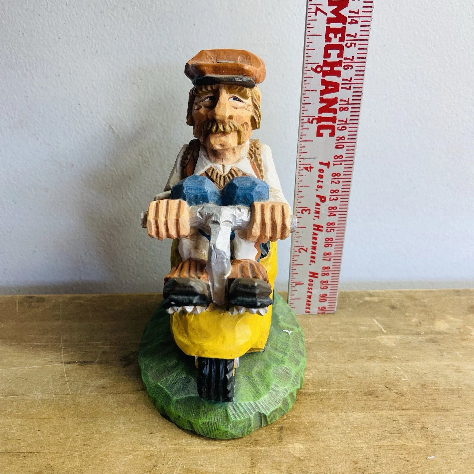 David Frykman Golf Figurine: Player on Cart Miniature Statue