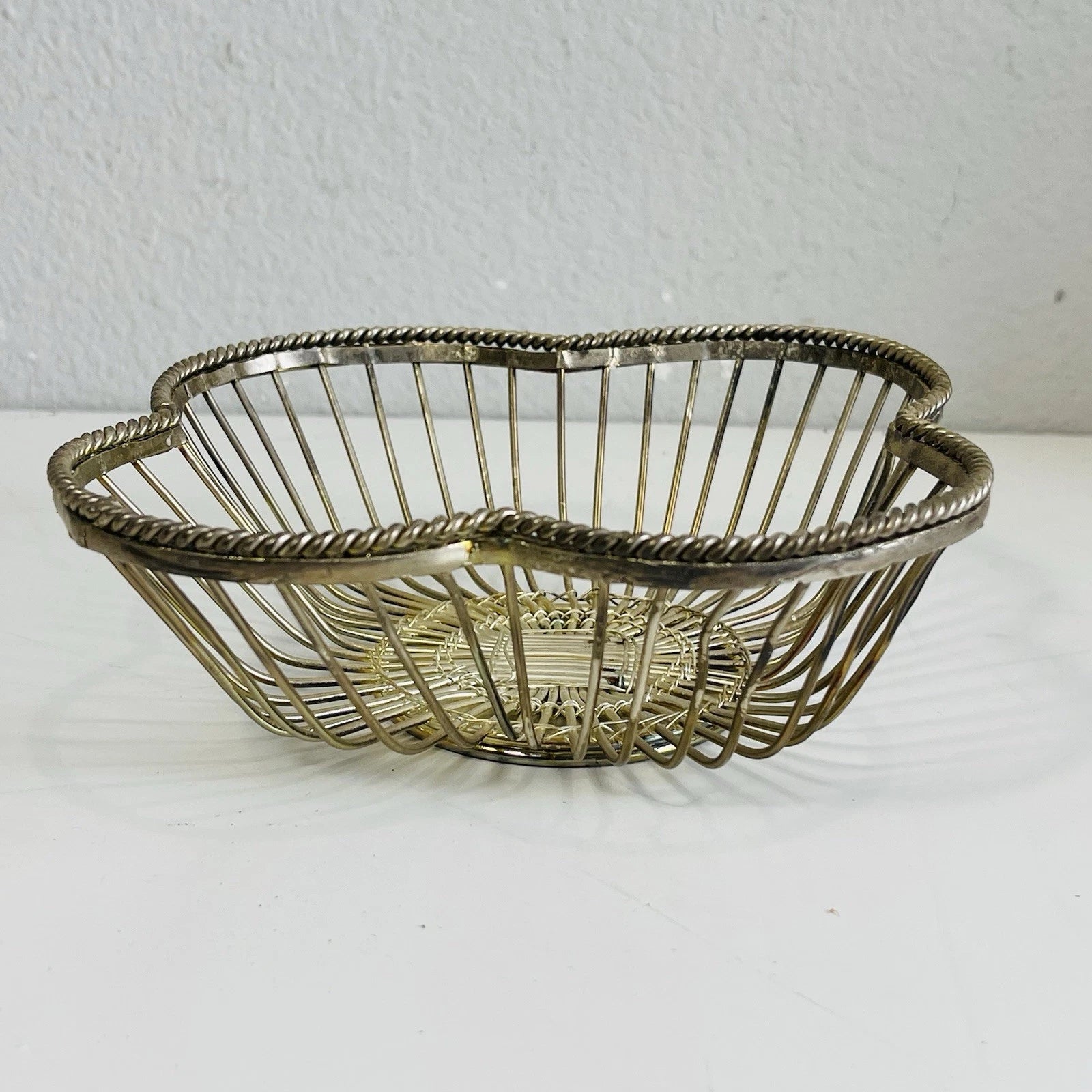 Silver Tone Clover Shaped Wire Fruit Basket