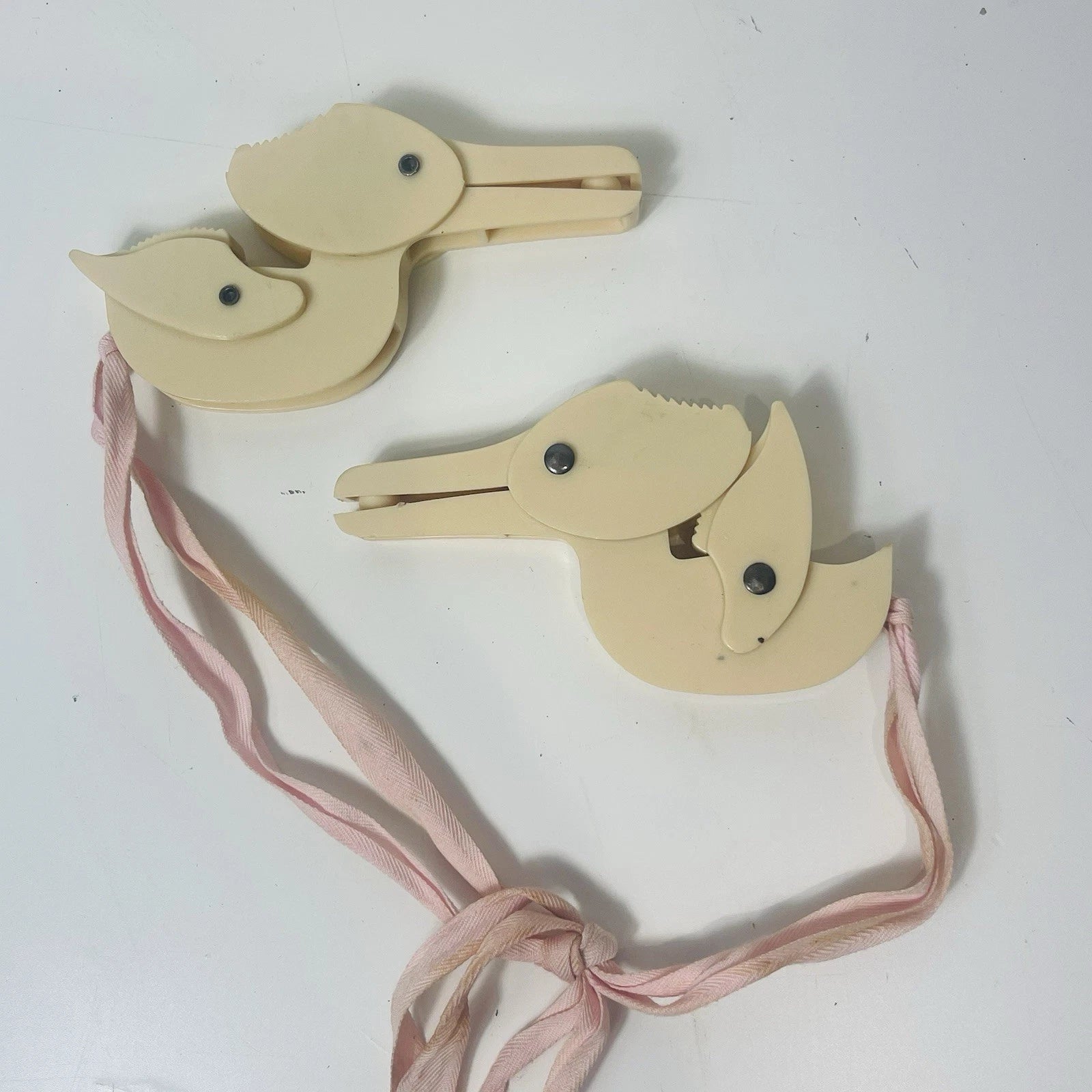 Set of 2 Vintage 1940's Celluloid Bakelite Plastic Duck Laundry Clips Pink Baby Bird
