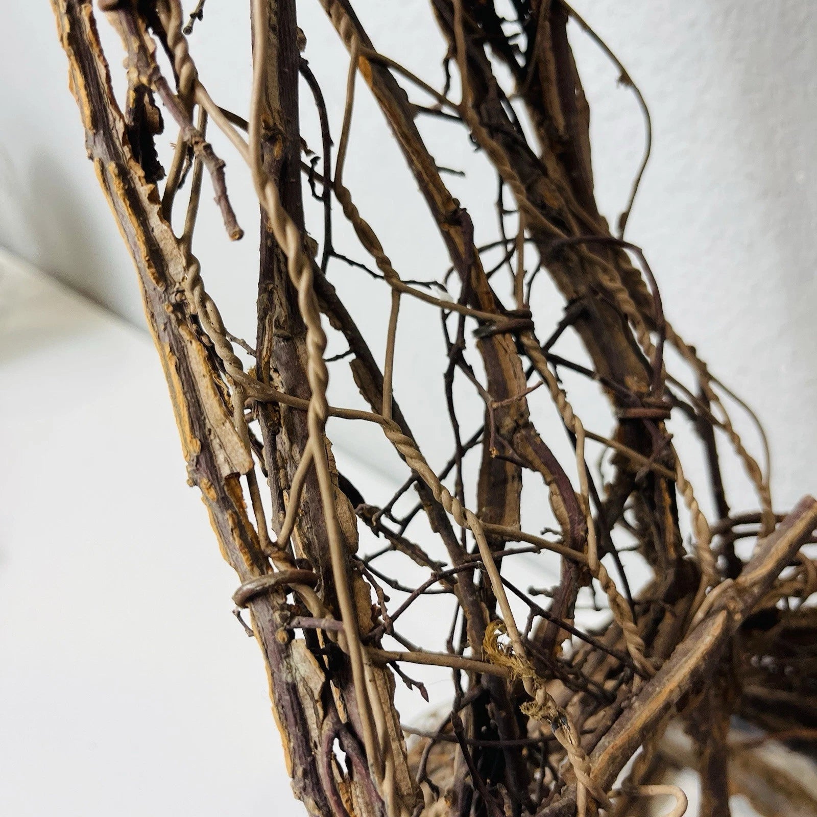 Large Grapevine Woven Wreath Wire Basket 9 in Tall Home Accent Decor Arts Craft