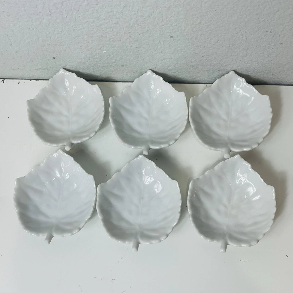 Set of 6 White Porcelain Leaf-Shaped Veined Soy Sauce Dipping Dishes