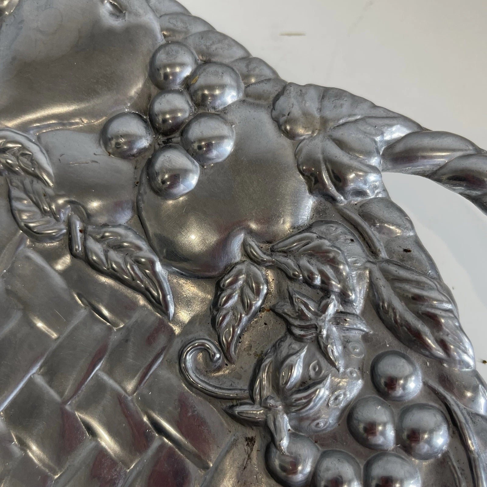 Lenox Grape Weave Handled Serving Platter: Pewter Metal Alloy
