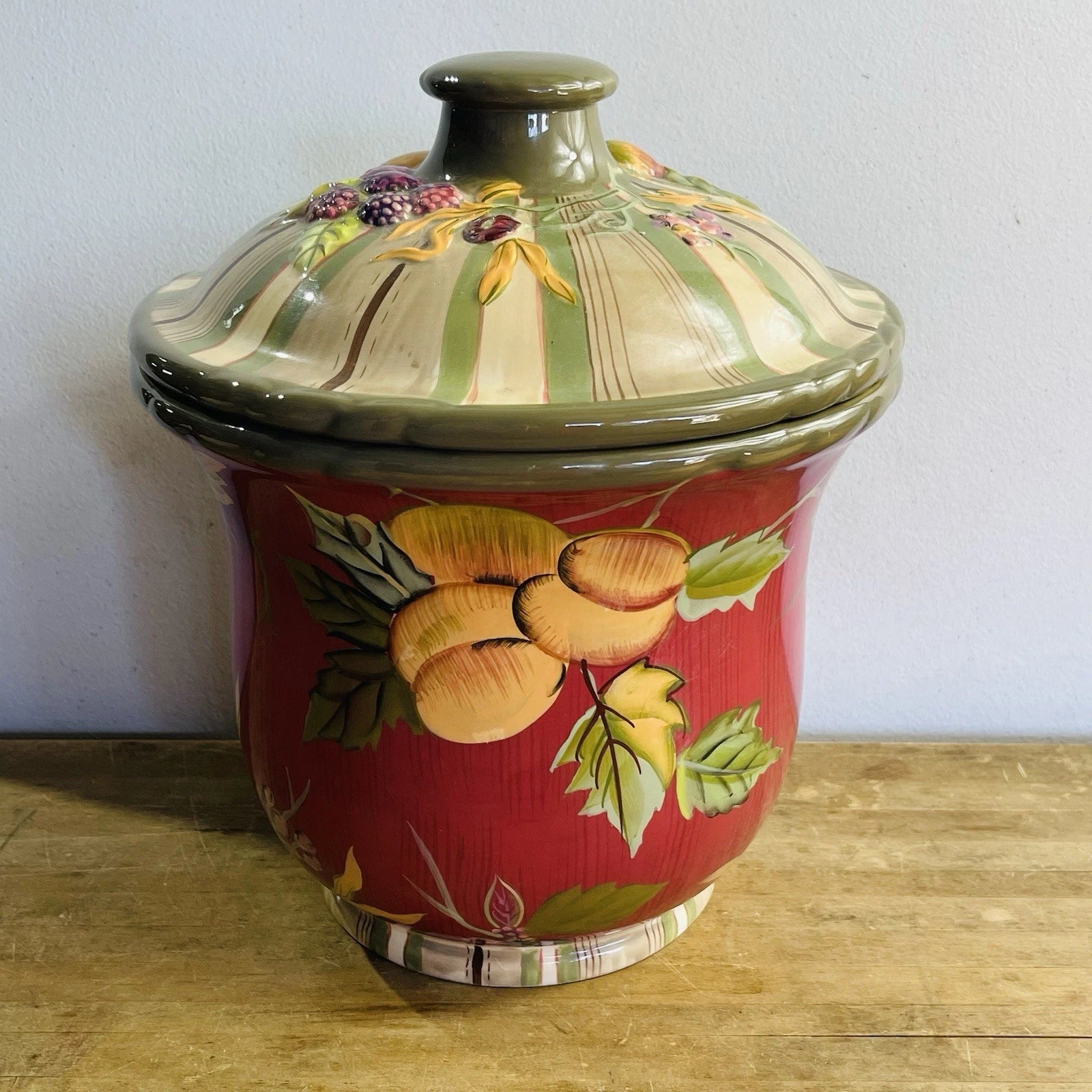 Tracy Porter - The Octavia Hill Garden Collection - Cookie Jar w Lid