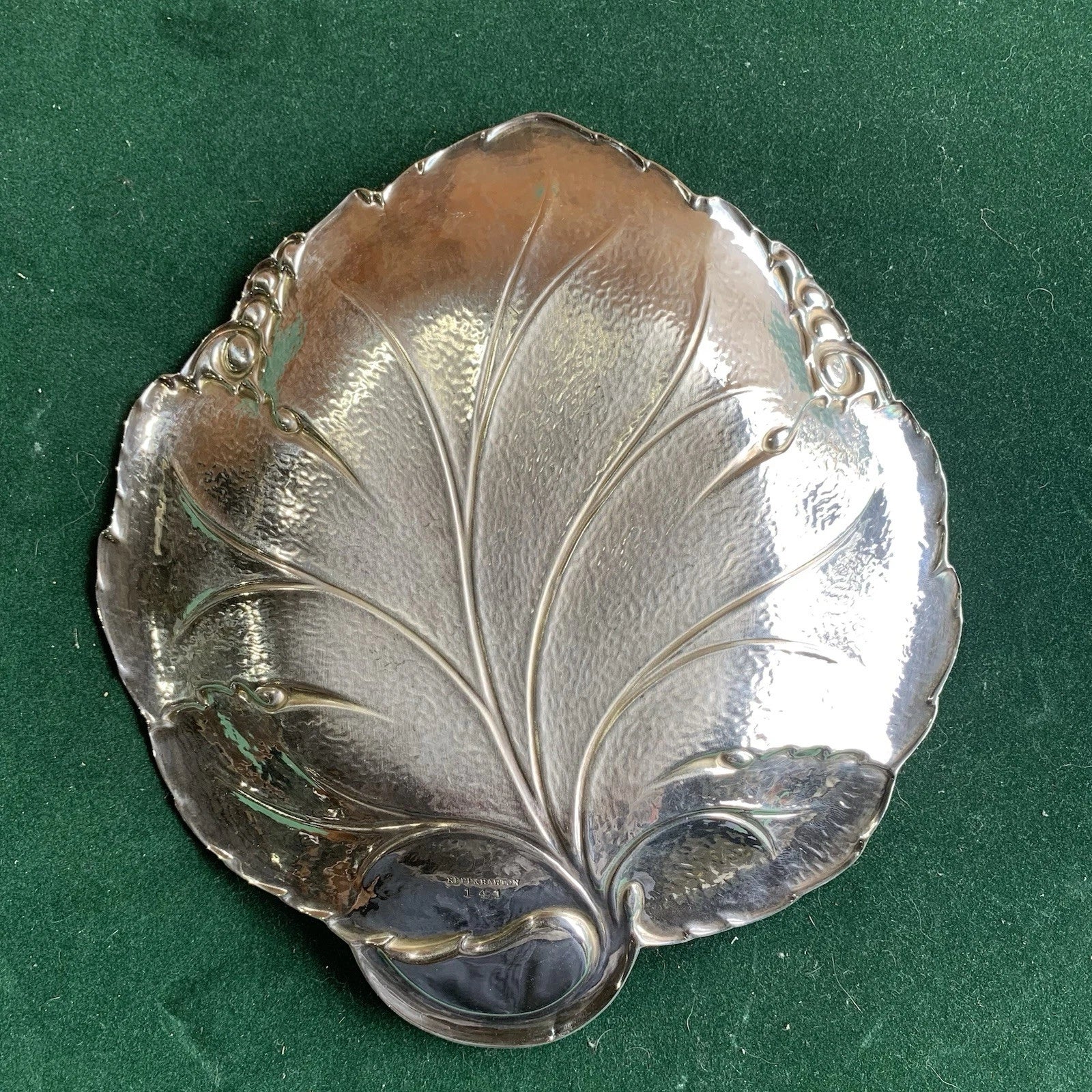 Reed And Barton 142 Silver Plated Leaf Serving Platter