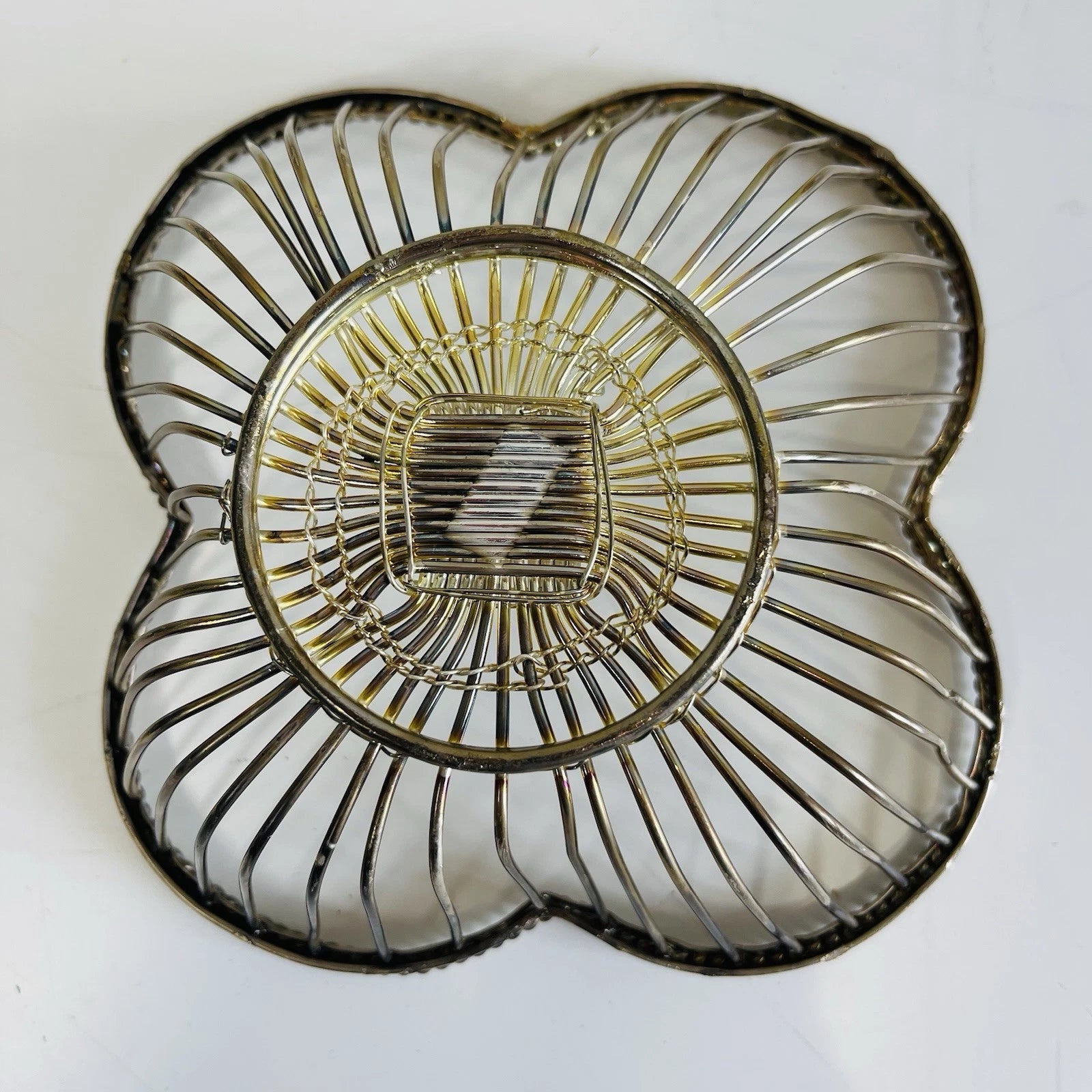 Silver Tone Clover Shaped Wire Fruit Basket