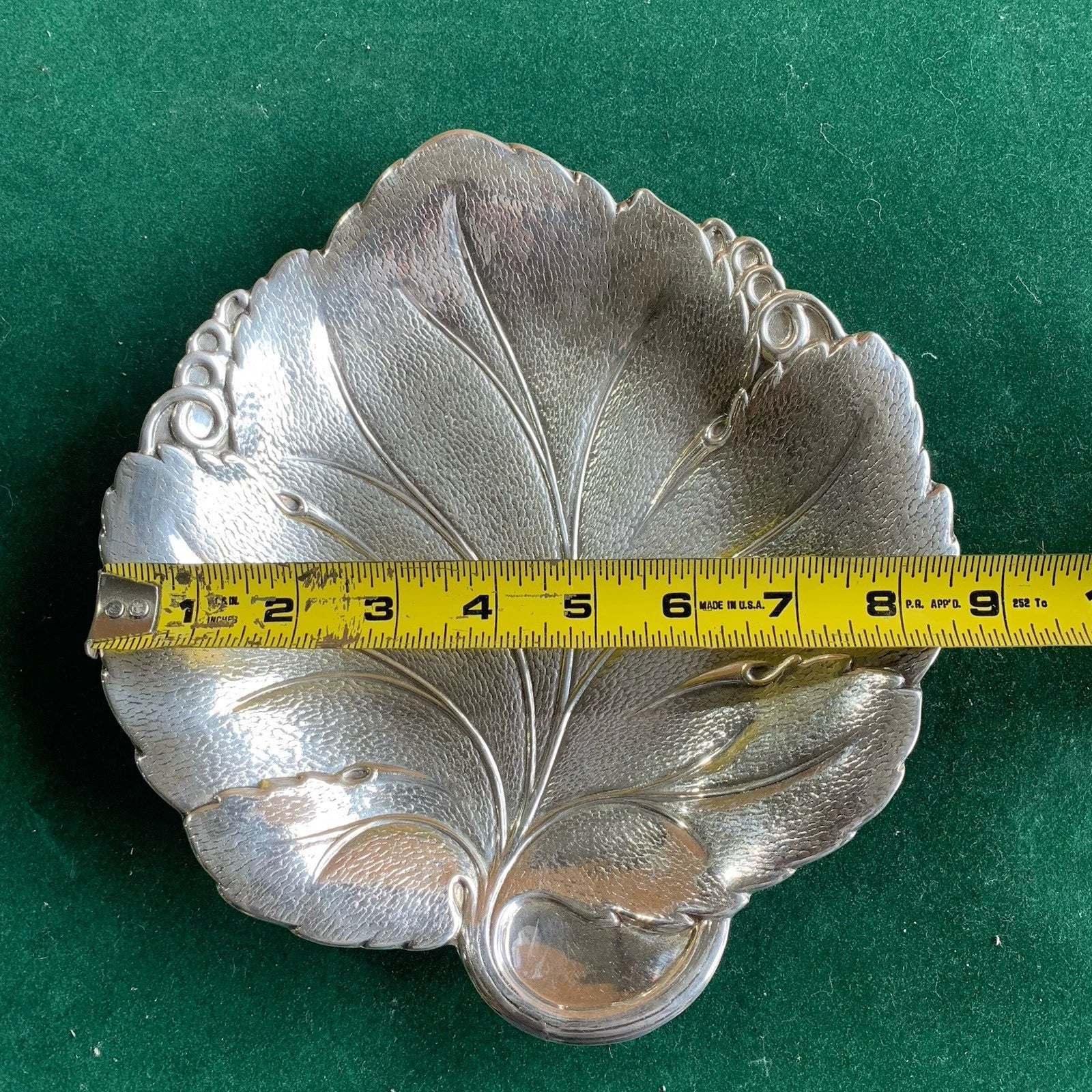 Reed And Barton 142 Silver Plated Leaf Serving Platter