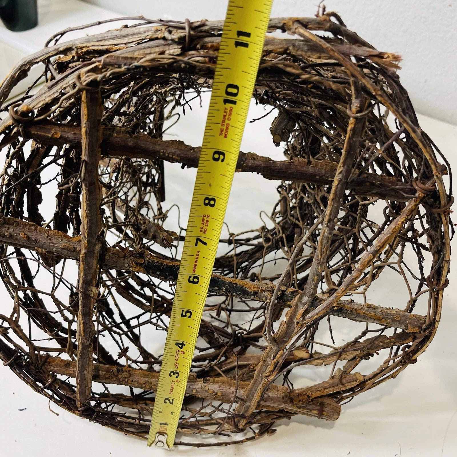 Large Grapevine Woven Wreath Wire Basket 9 in Tall Home Accent Decor Arts Craft